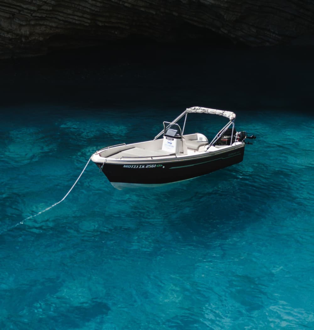Découvrez la grotte de l'Œil Bleu de Corfou en regardant