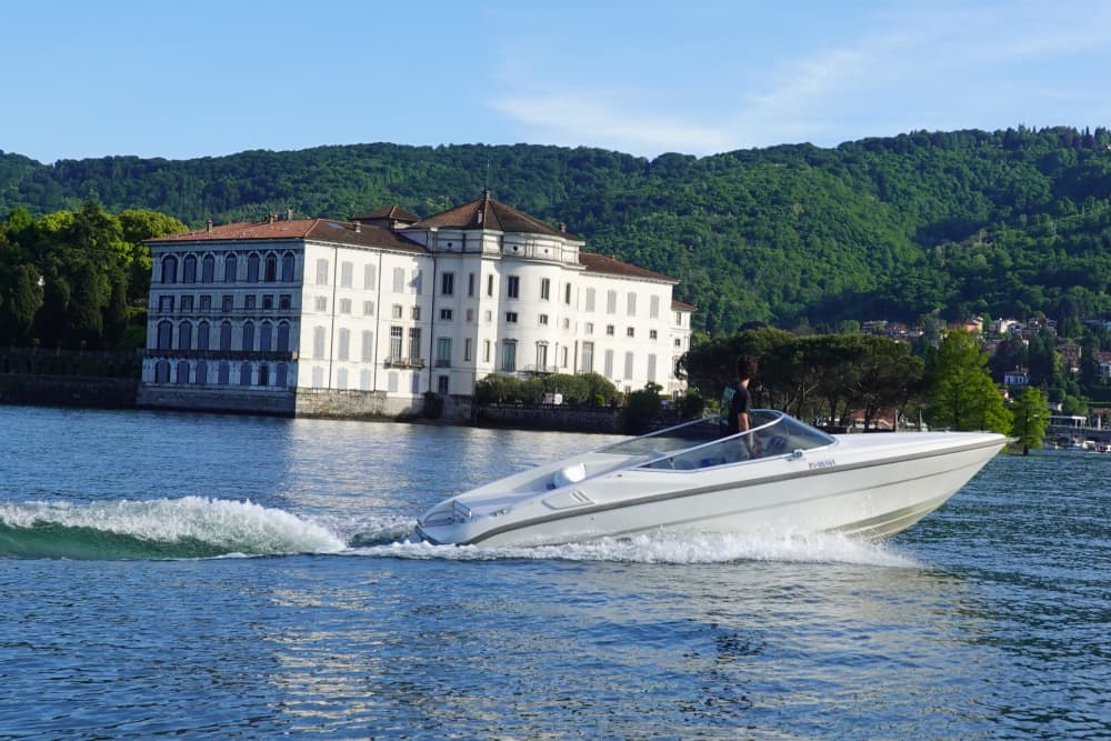 Aperitivo - Private Lake Maggiore Boat Tour