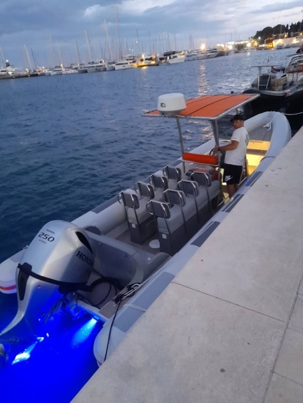 3 öar på 5 timmar – RIB-tur från Split