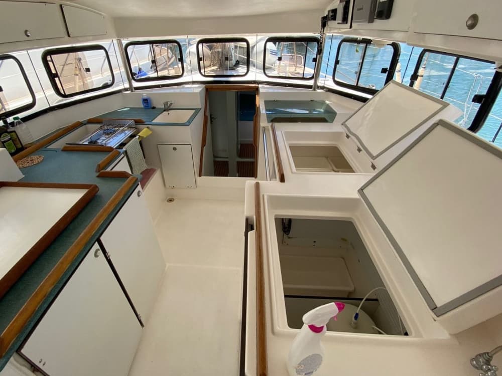 Ηλιοβασίλεμα από το Golfo Aranci: Δελφίνια, Νησιά και η Μαγεία του Απεριτίφ