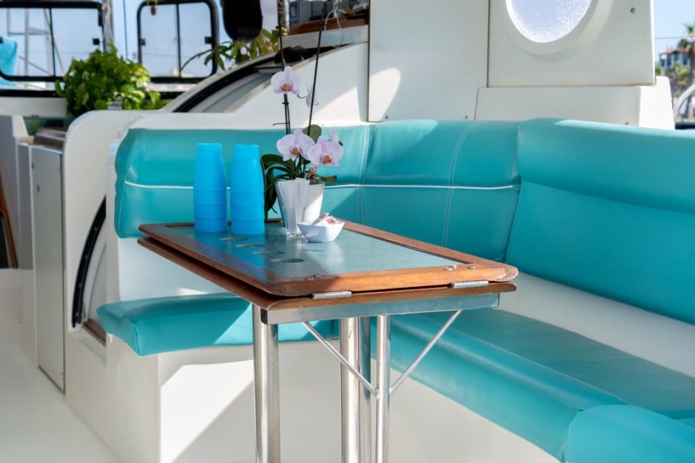 Tavolara and Molara in search of dolphins: a full day adventure in Monomaran