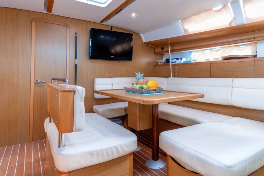 Sunset Sailing from Golfo Aranci: Dolphins, Islands and the Magic of the Aperitif