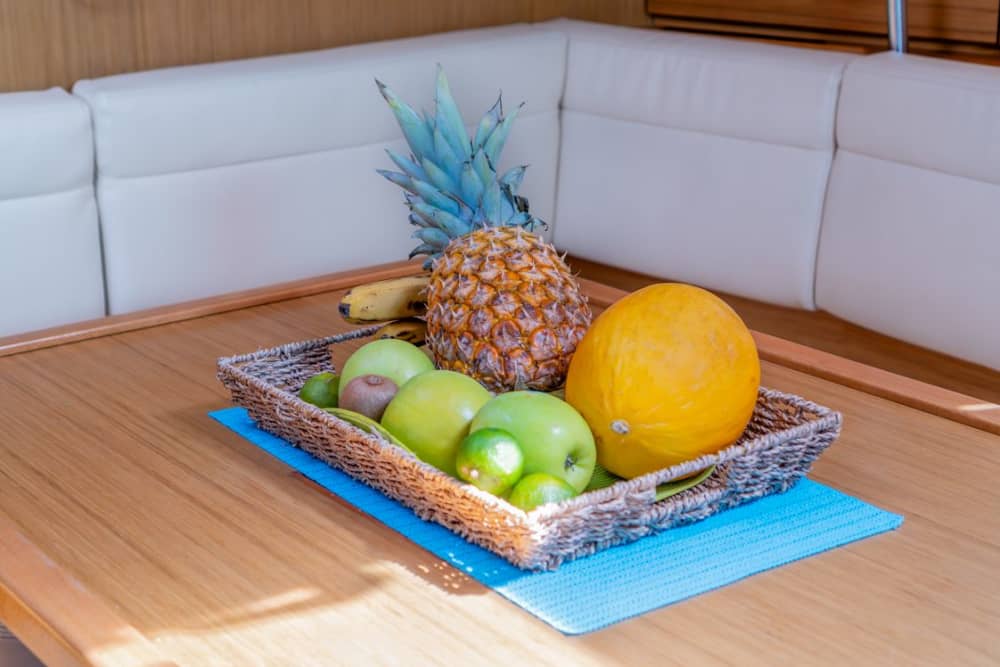 Tavolara and Molara in search of dolphins: a full-day adventure on a 15-meter sailing boat.