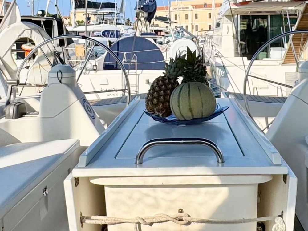 Sailing Adventure 15mt. starting from La Maddalena in the Sardinian Archipelago: sail, swim and explore the islands