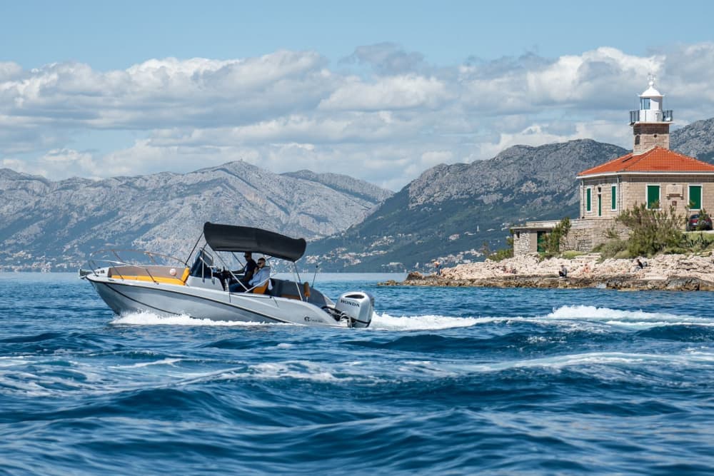 Ihr privater Tag voller Sonne und Freude in Makarska