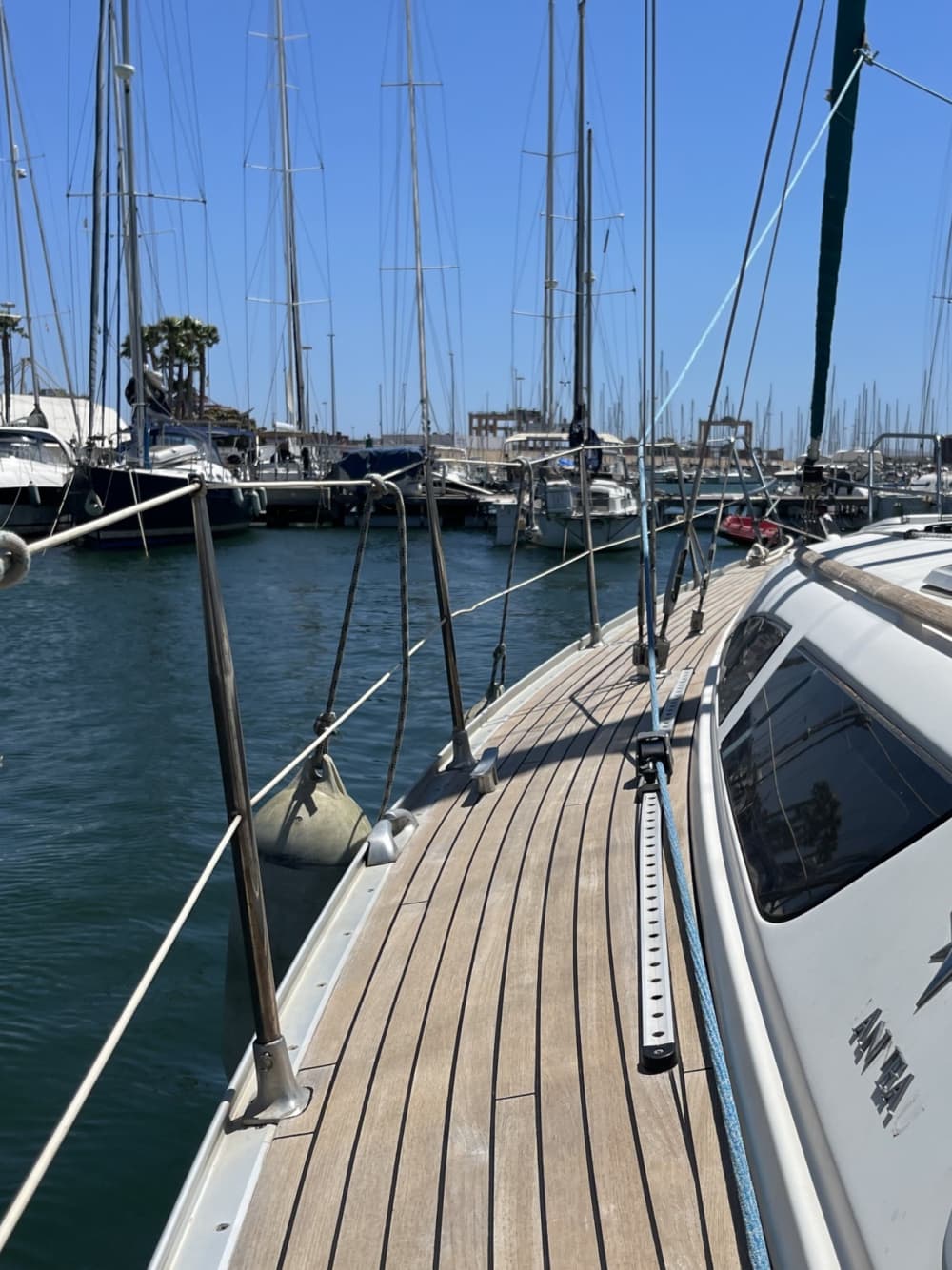Der Rhythmus von Valencia: Unvergessliche Momente auf einem Segelboot