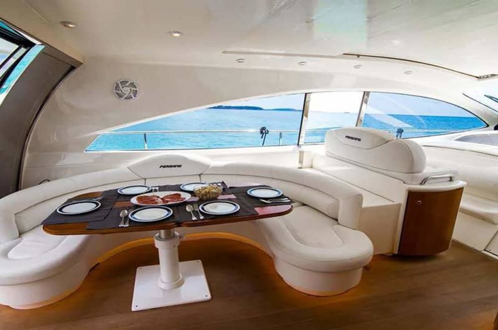 Całodniowy prywatny rejs po południowym wybrzeżu lub Delos i Rhenia (Pershing 68ft)