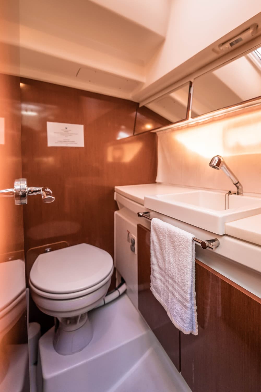 Golden Hour: Costa da Madeira ao Pôr do Sol