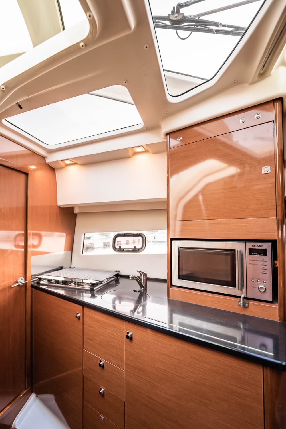 Golden Hour: Costa da Madeira ao Pôr do Sol