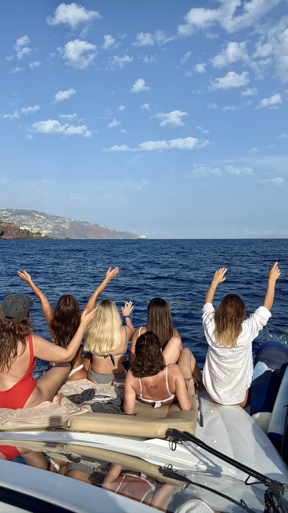 Escapada Atlântica: 3 Horas de Luxo no Mar