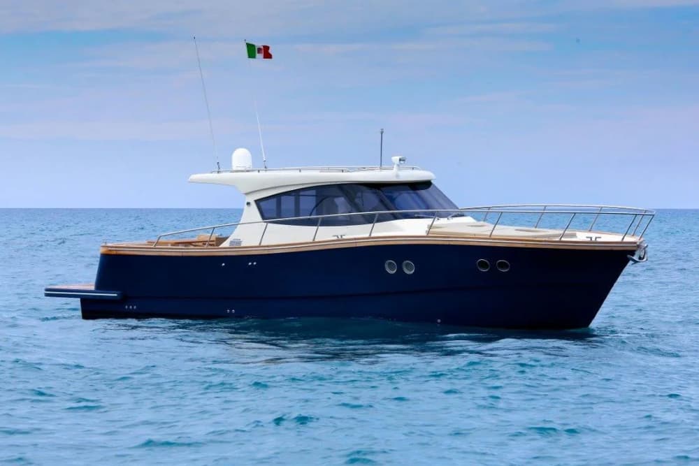 Από το Ποζιτάνο στο Κάπρι: Πλοηγηθείτε, απολαύστε και εξερευνήστε το Νησί των Ονείρων