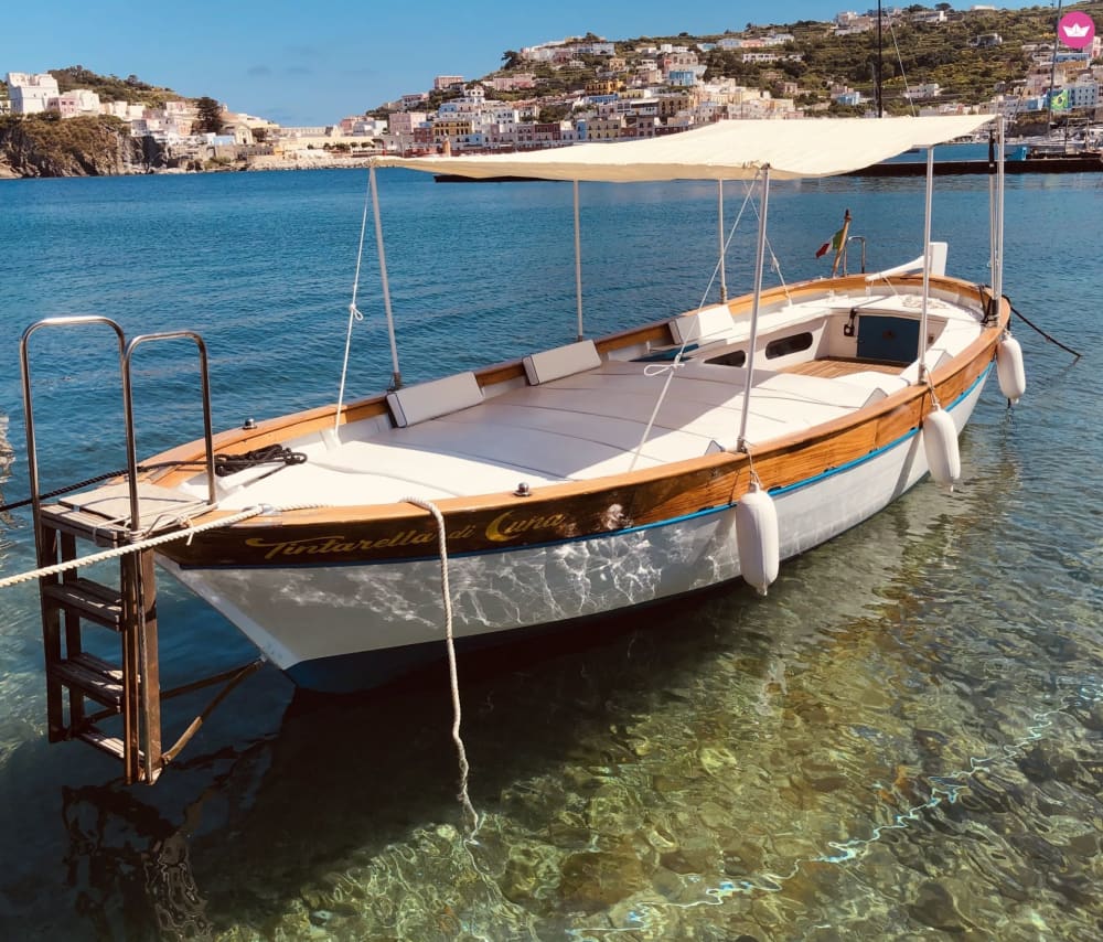 Ponza: An Enchanting Day Discovering the Island