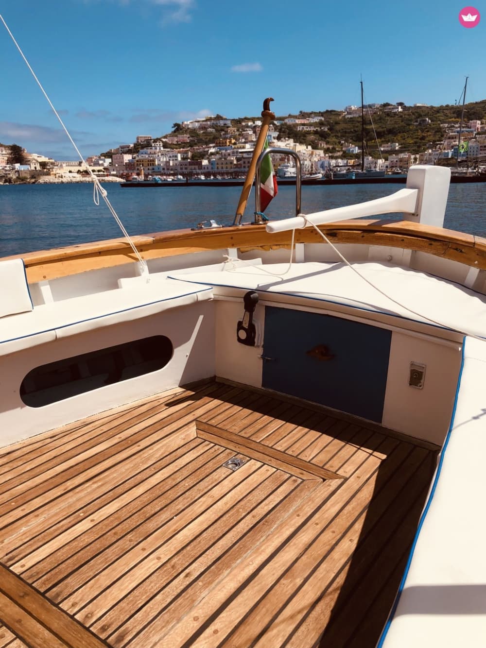 Ponza: An Enchanting Day Discovering the Island