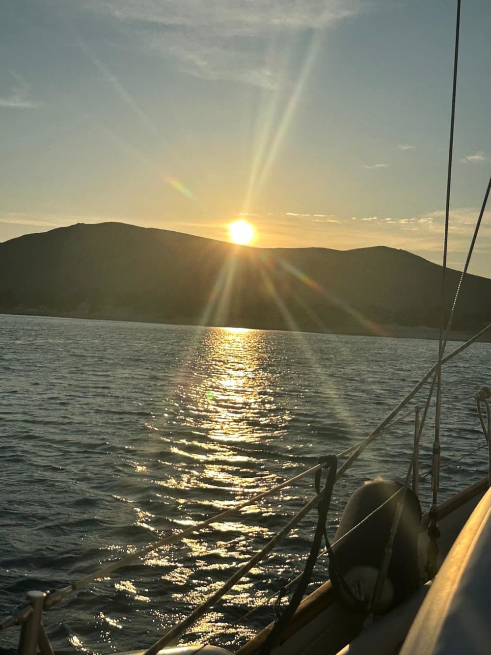 Hele dag op het blauwe water van de Golf van Teulada met een exclusieve boot