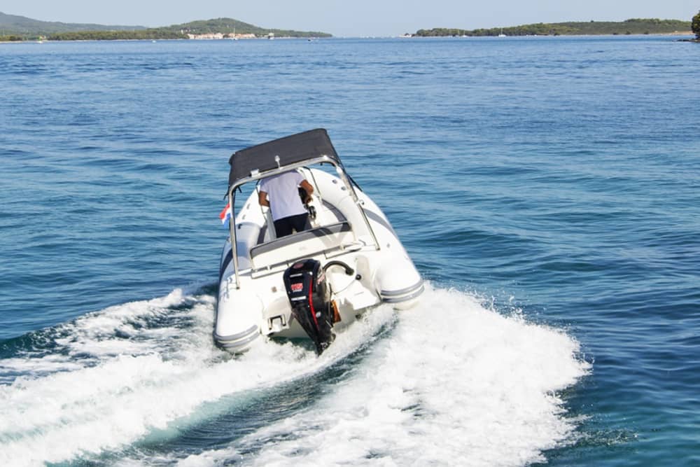 Całodniowa wycieczka na wyspy Kornati – 8 godzin drogą morską