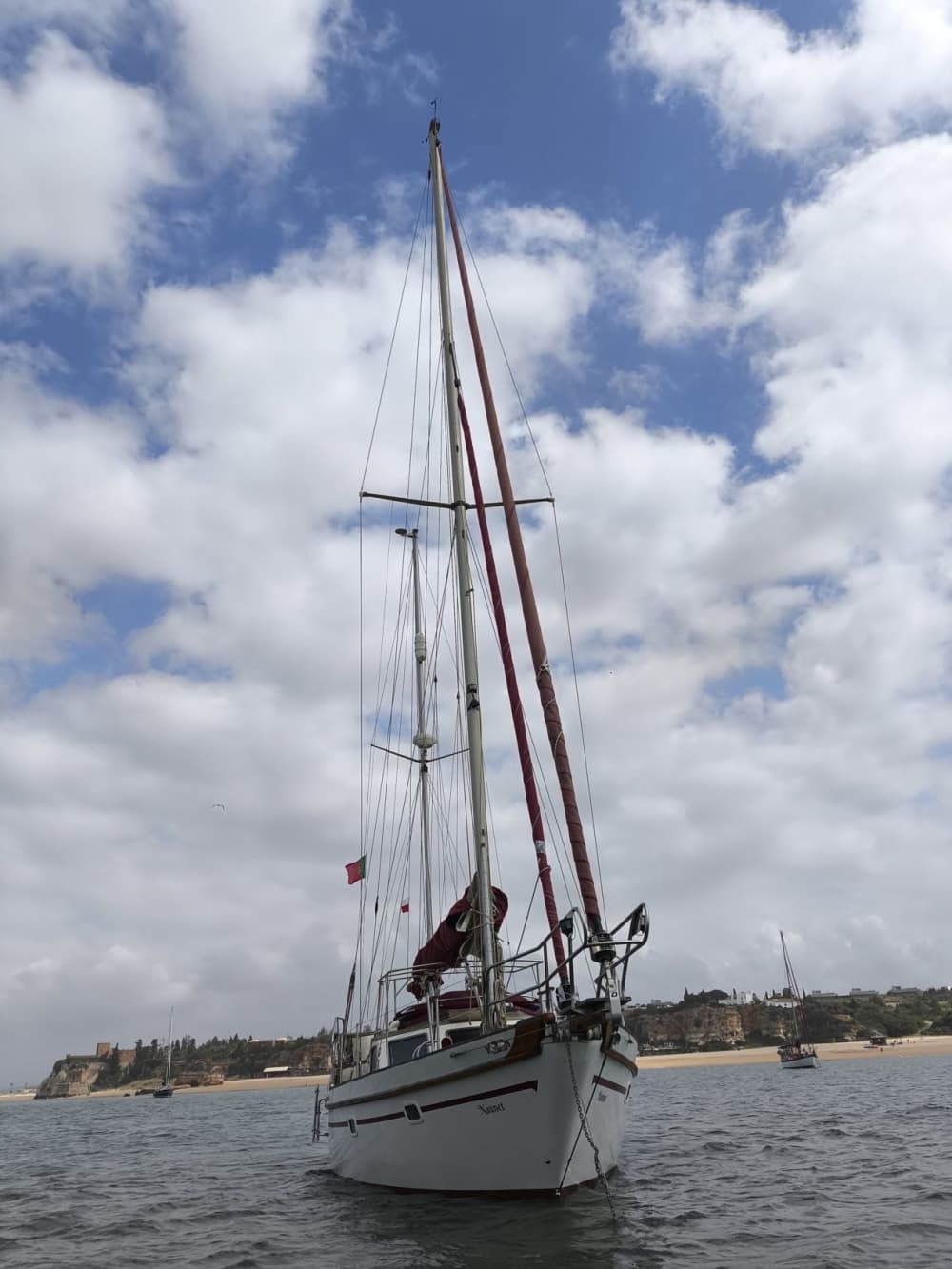 Taste the Coast – 3H Wine & Petiscos Cruise