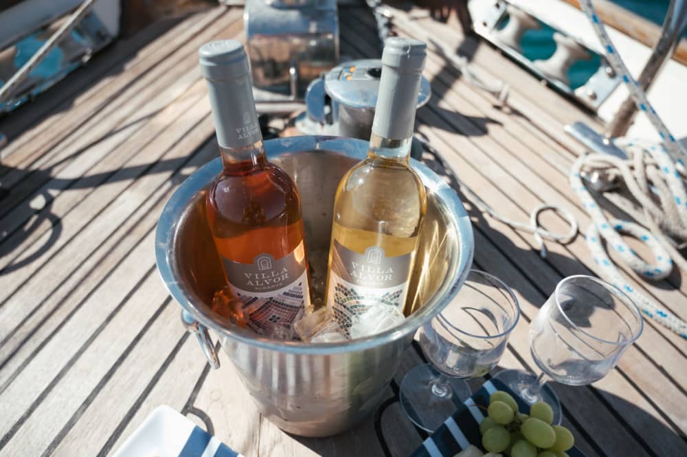 Twilight Bliss – 2H Romantic Sea Tour with Sparkling Wine