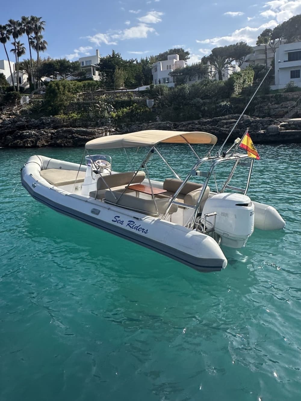 Cala d’Or Boat Experience – Half-Day Escape