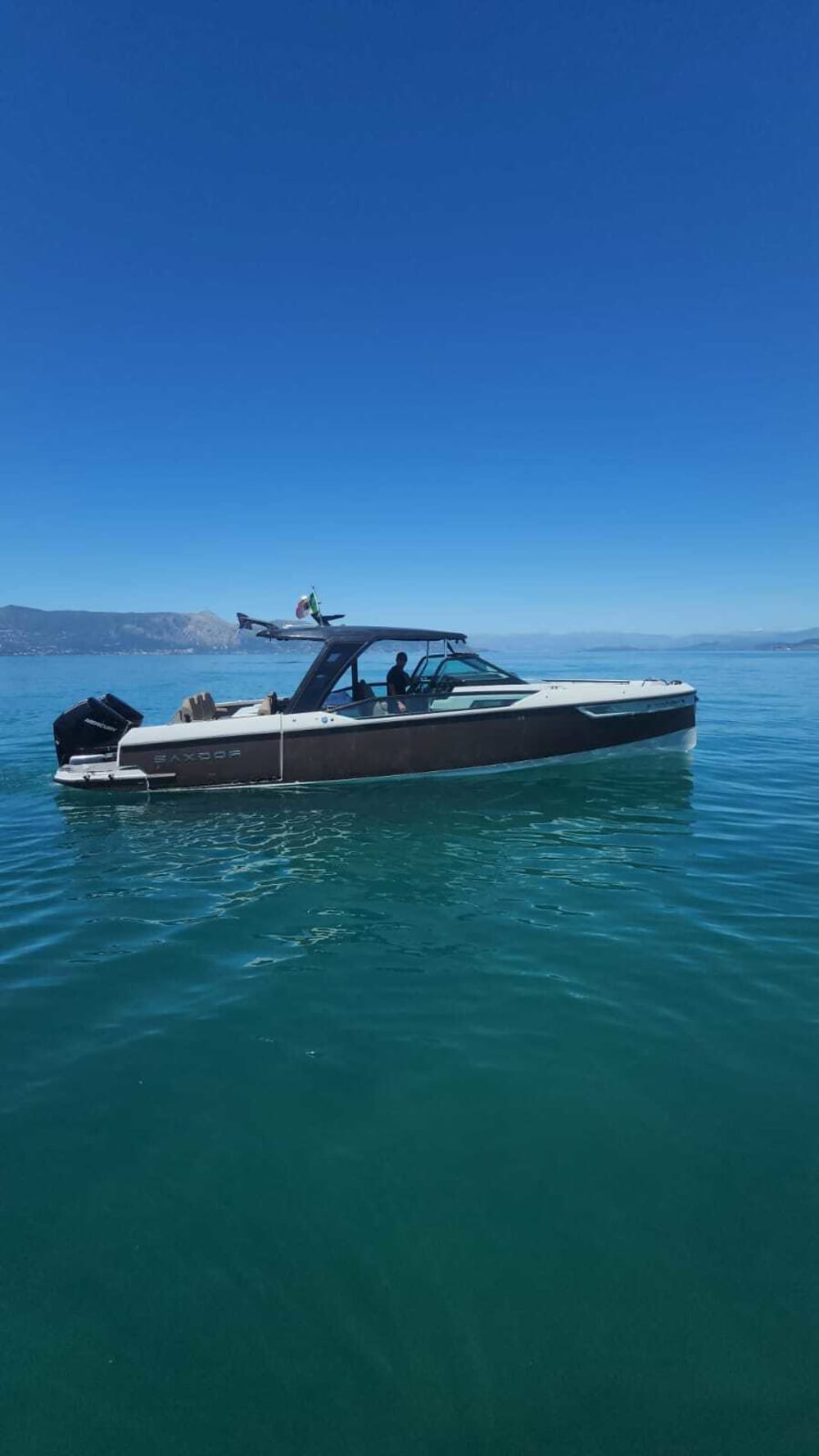 Une journée à Corfou sur un bateau à moteur