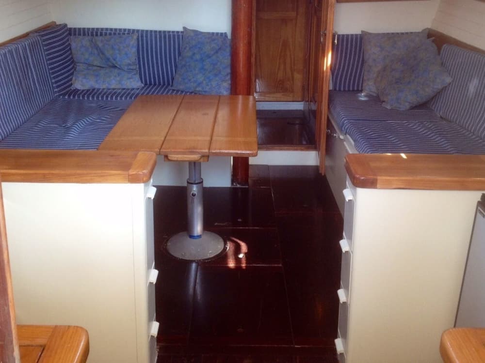 Sunset Elegance on the Lake: Gulet Cruise to Punta San Vigilio