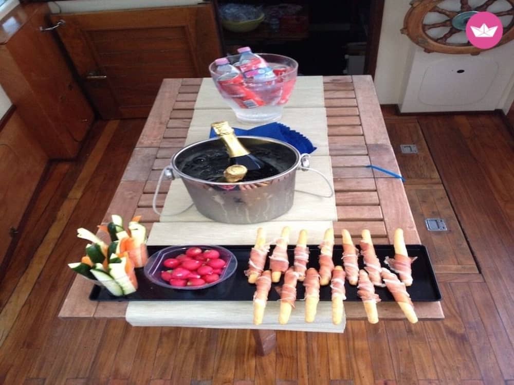 Sunset Elegance on the Lake: Gulet Cruise to Punta San Vigilio