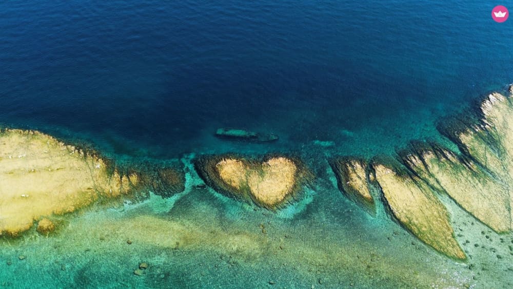 Sunset Elegance on the Lake: Gulet Cruise to Punta San Vigilio