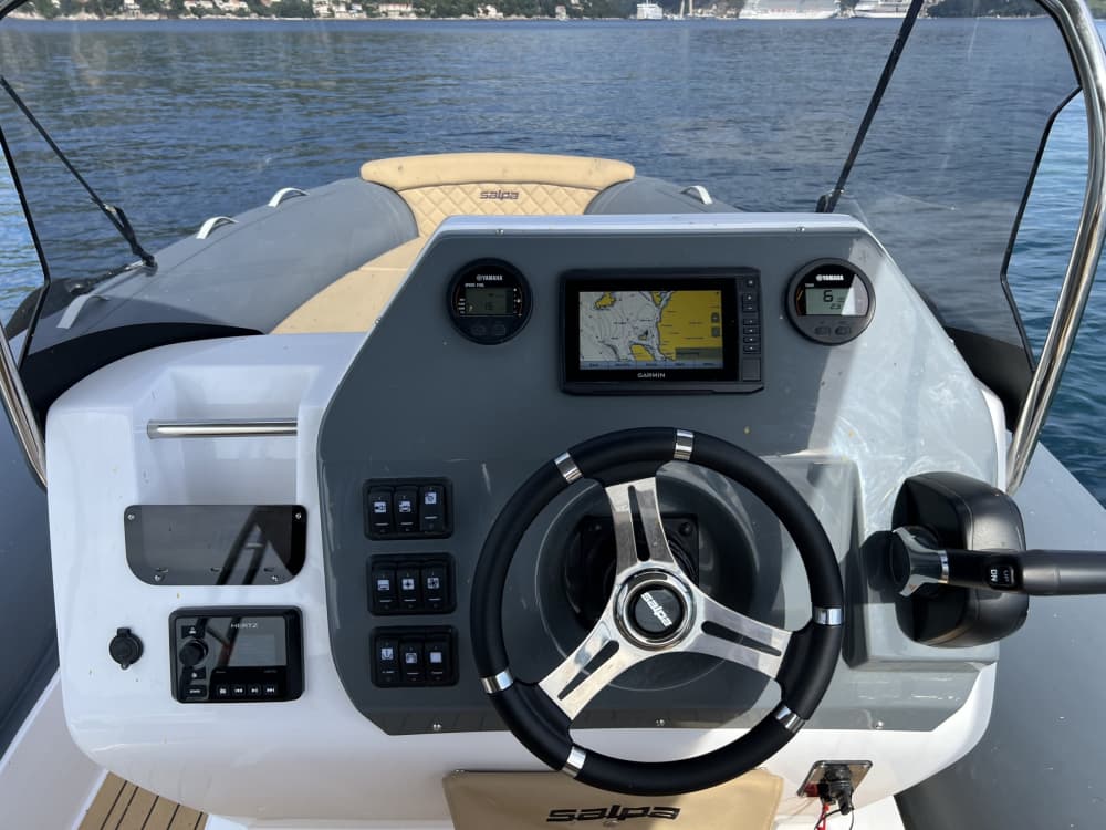Enjoy 8h on a motorboat in Dubrovnik