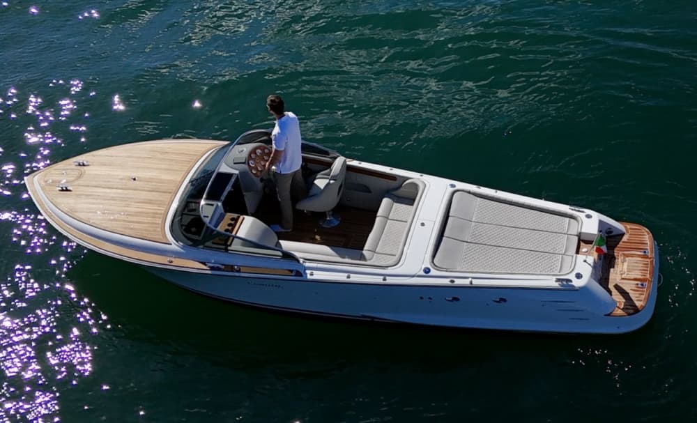 Dolceaura,
Cernobbio, Villa d'Este, and toast beside Villa Pliniana