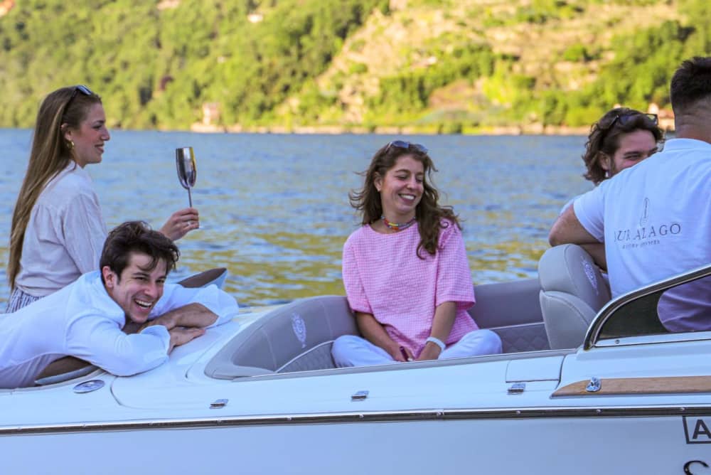 Dolceaura,
Cernobbio, Villa d'Este, and toast beside Villa Pliniana