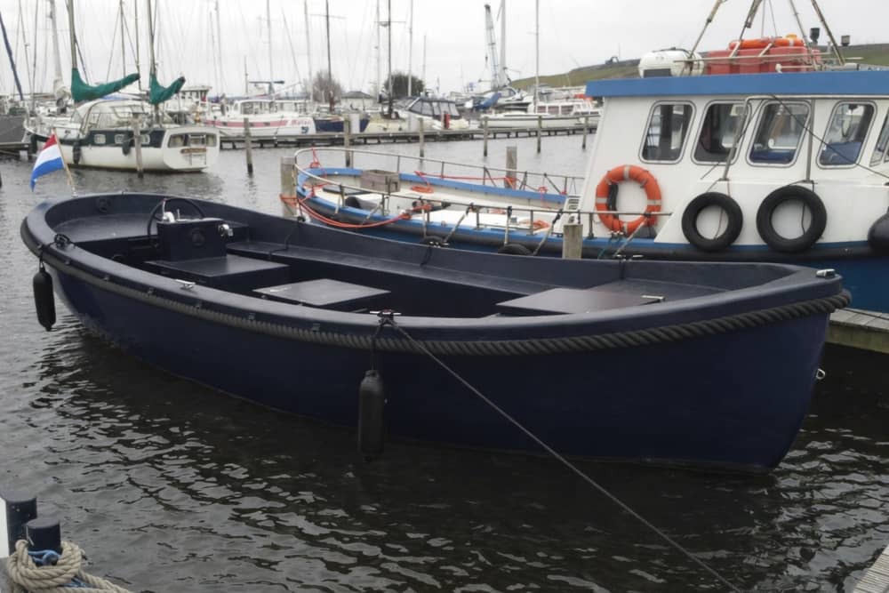 Ta en halvdag för att koppla av på en motorbåt i Amsterdams centrum