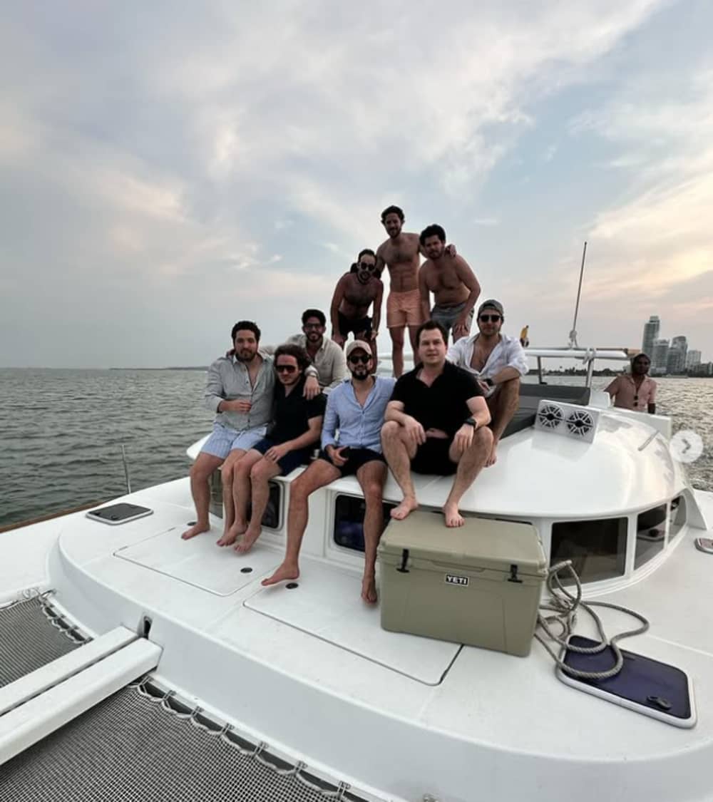 Isla Paradise: tour di un giorno a Cholon e spiaggia privata tranquilla