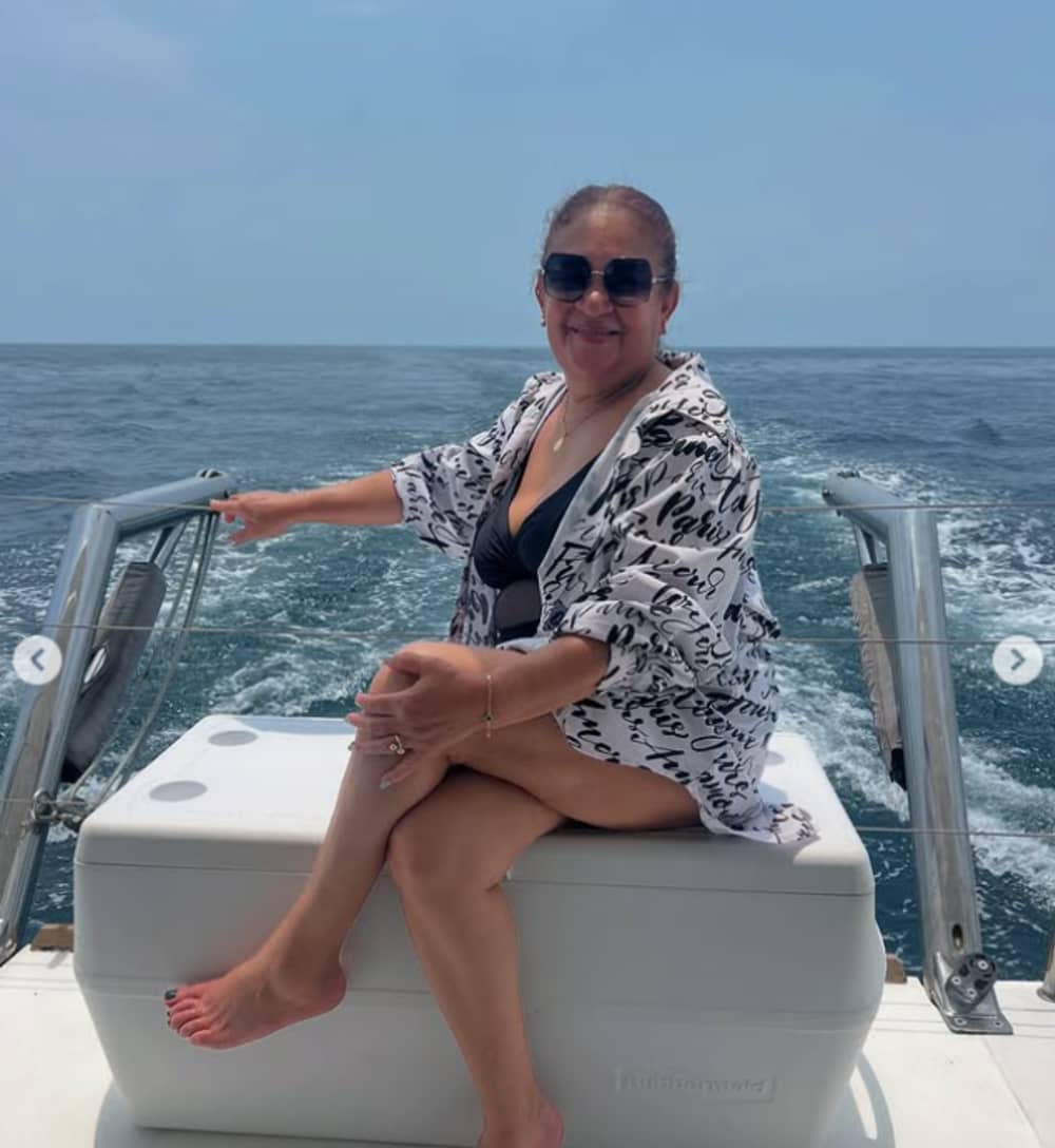 Isla Paradise: tour di un giorno a Cholon e spiaggia privata tranquilla