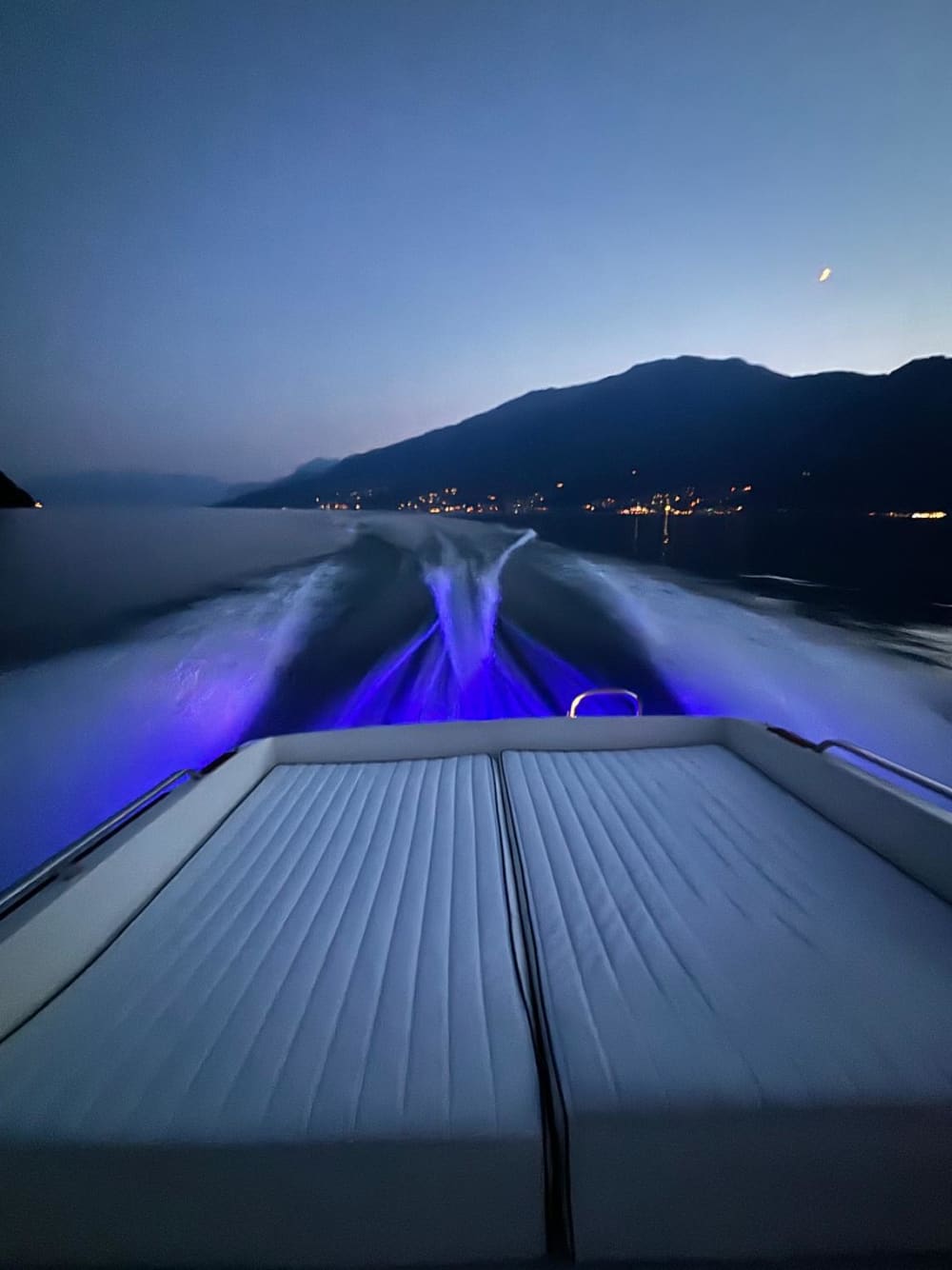 Private Boat Tour from Colico – 4h between Villages, Nature and Relaxation