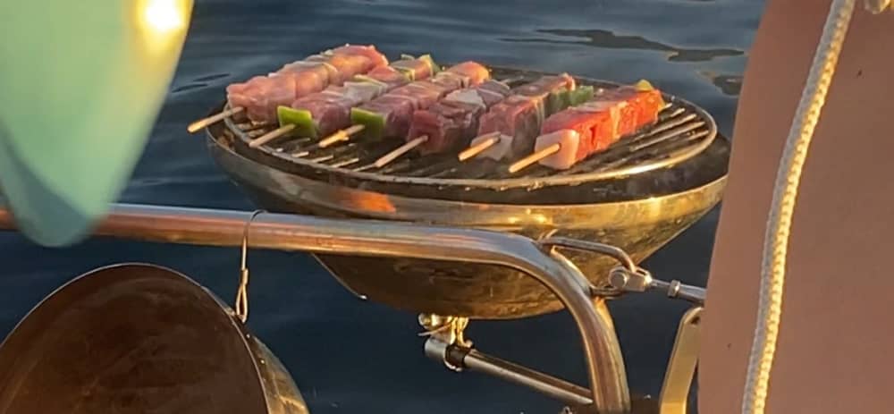 Scopri Marsiglia con un'escursione in barca a vela di un'intera giornata.