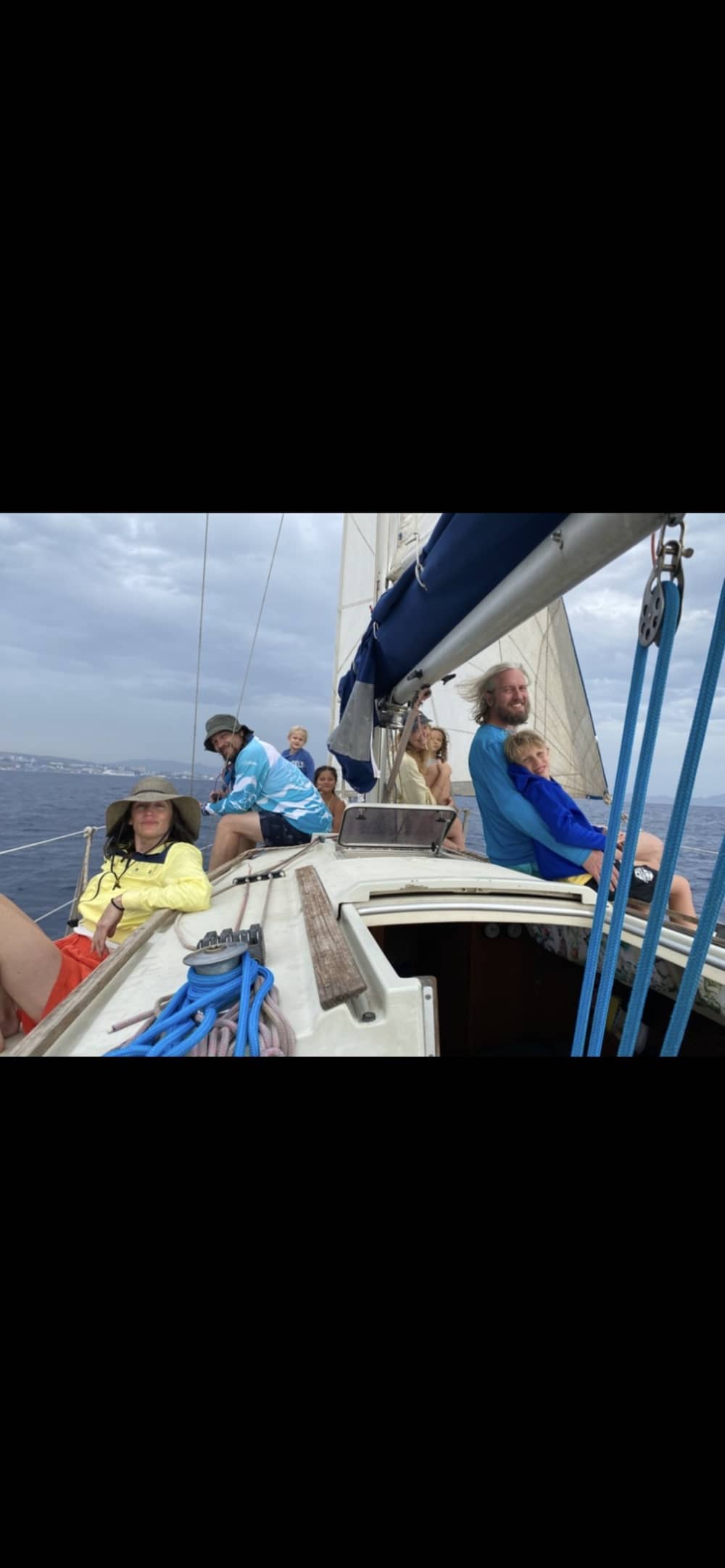 Scopri Marsiglia con un'escursione in barca a vela di un'intera giornata.