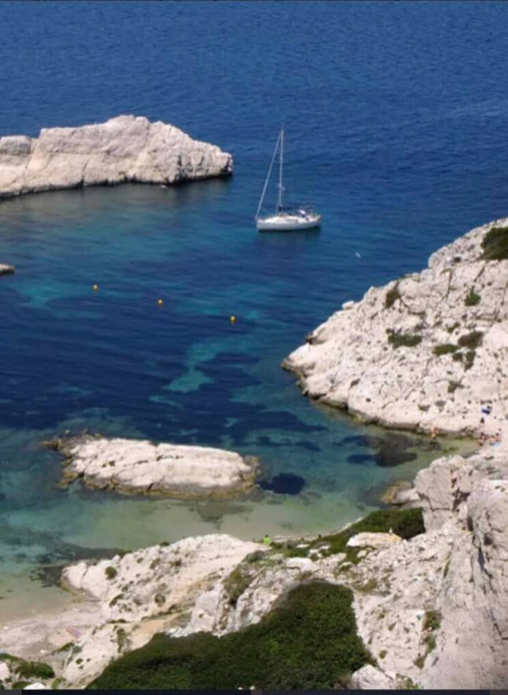 Scopri Marsiglia con un'escursione in barca a vela di un'intera giornata.