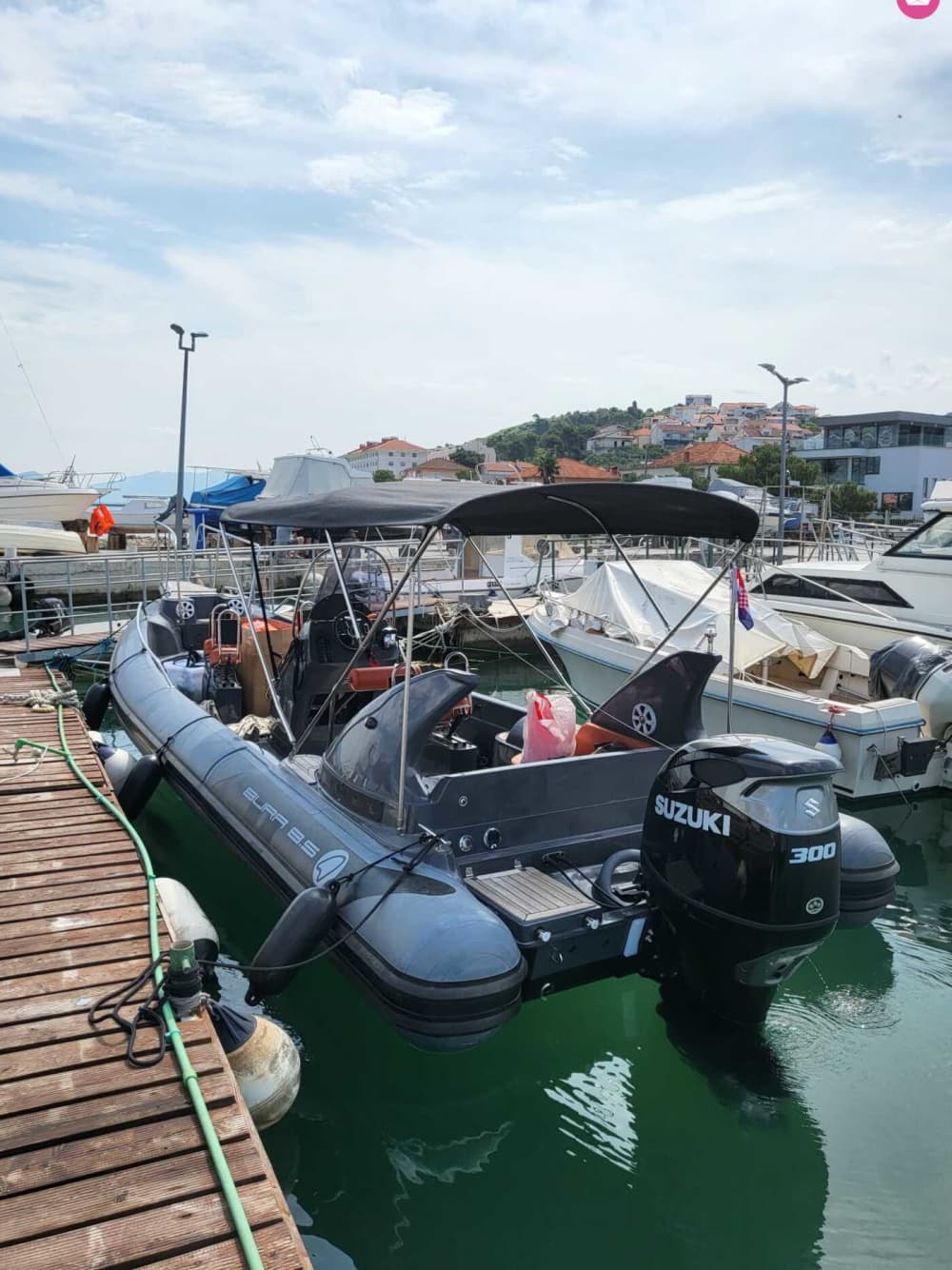 Εκδρομές σε νησιά με ταχύπλοο: Σόλτα, Μπρατς και εμπειρία Sunset Lounge από το Σπλιτ