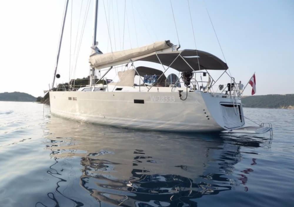 Coucher de soleil à Porquerolles : une soirée magique en voilier privé