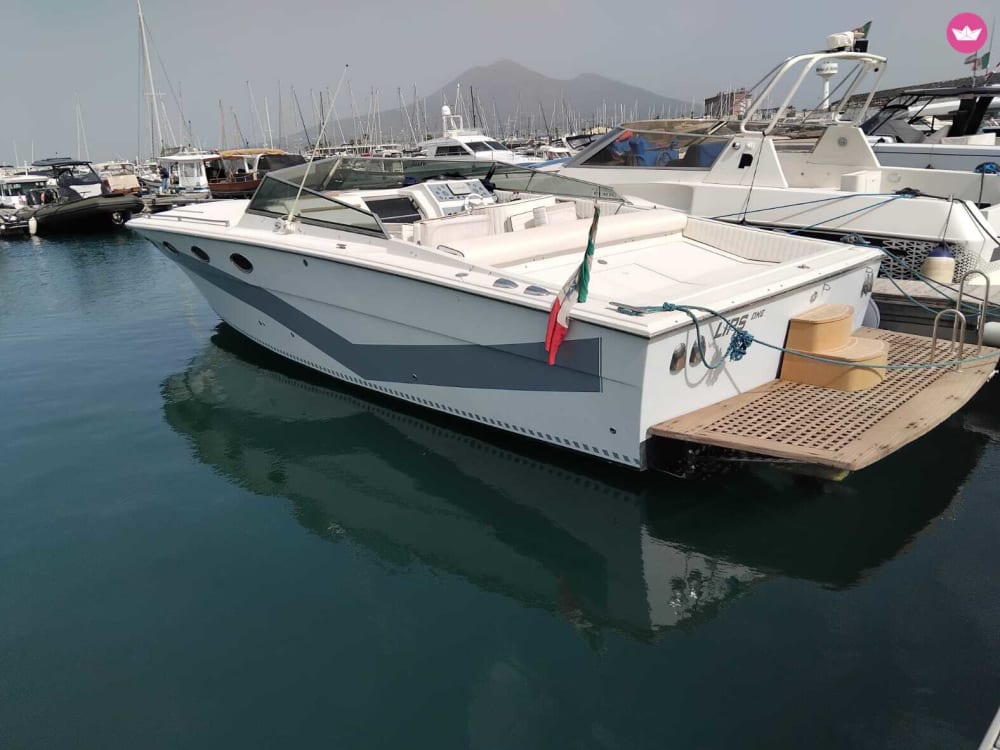 Capri et ses côtes : aventure de luxe d'une journée complète au départ de Torre Annunziata