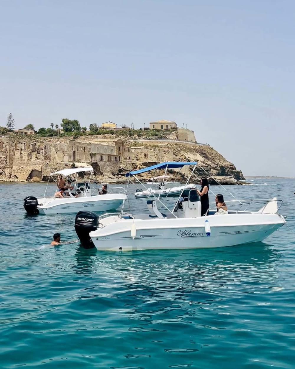 Half-day Marzamemi discovery: Your short escape on a motorboat