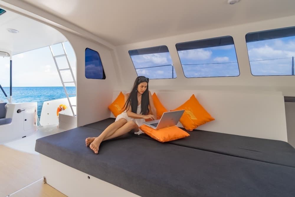 Der perfekte Tag: Was passiert auf einer Phi Phi Island Charter | Ganztägig