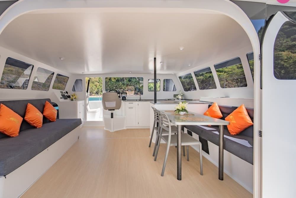 Der perfekte Tag: Was passiert auf einer Phi Phi Island Charter | Ganztägig