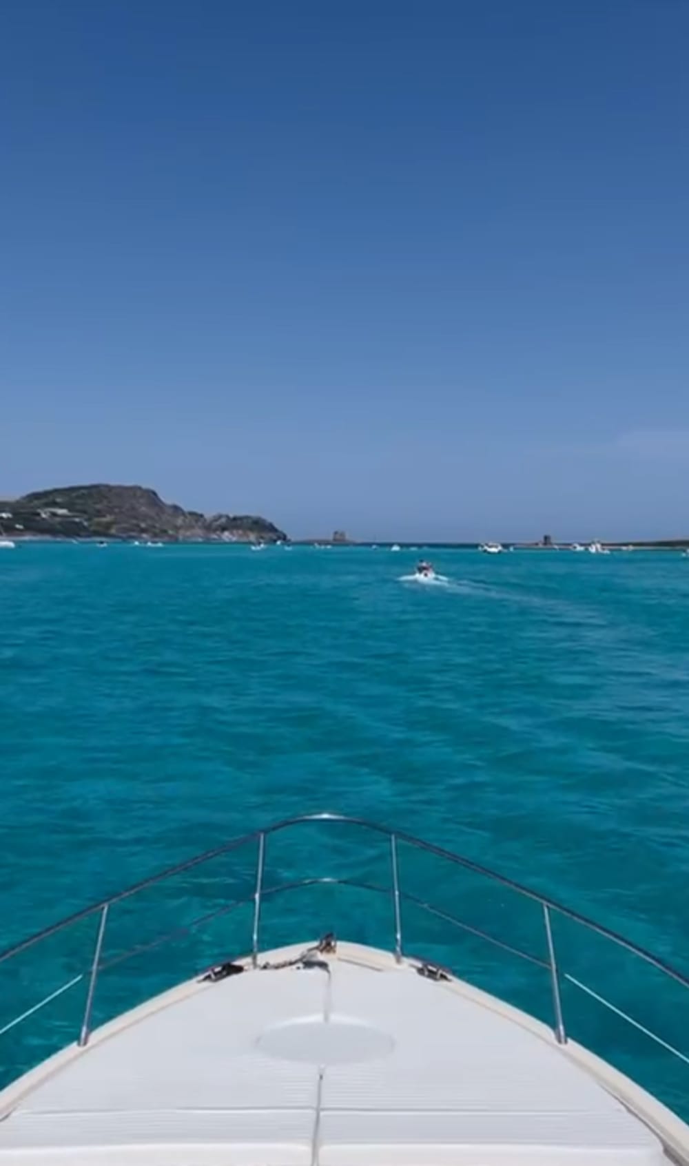 Dolda skatter: Exklusiv utforskning av Ogliastra-vikarna ombord