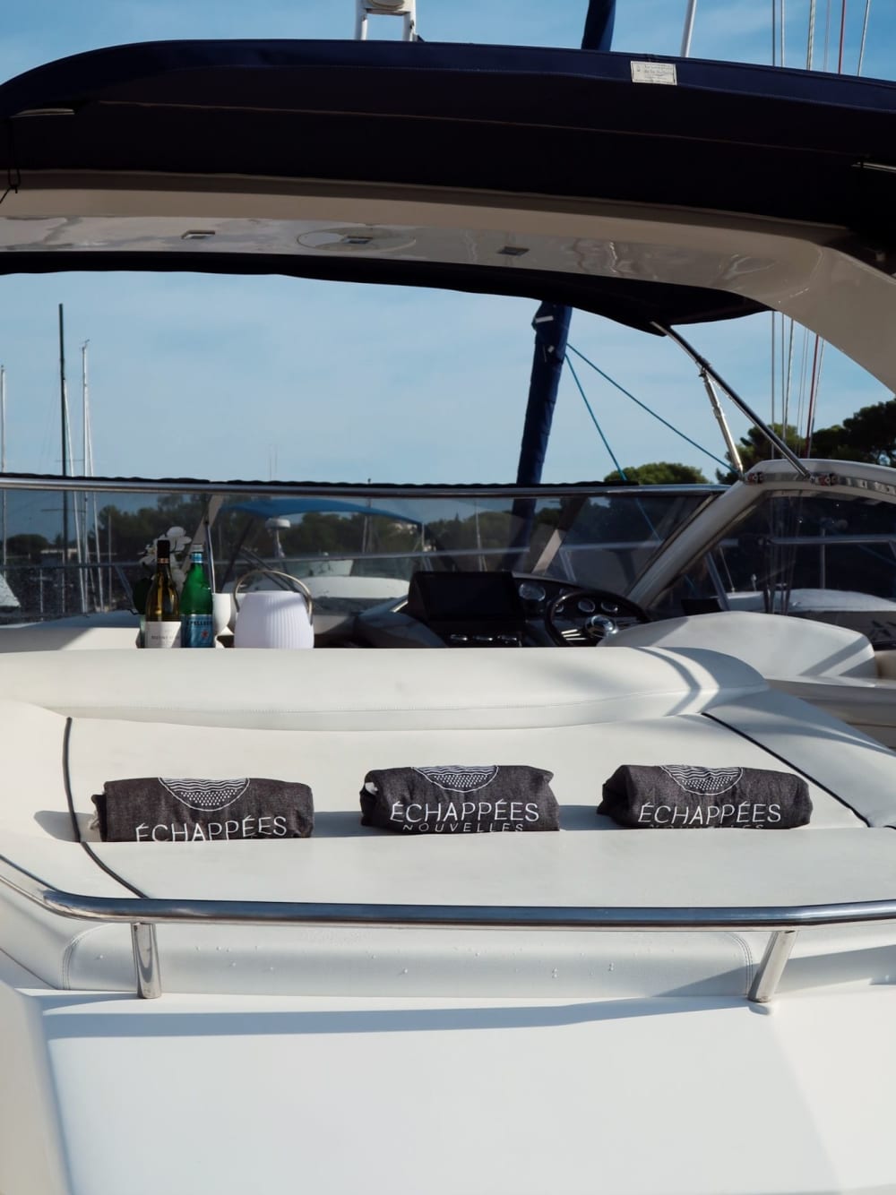 Follow the Voiles de Saint-Tropez from the sea