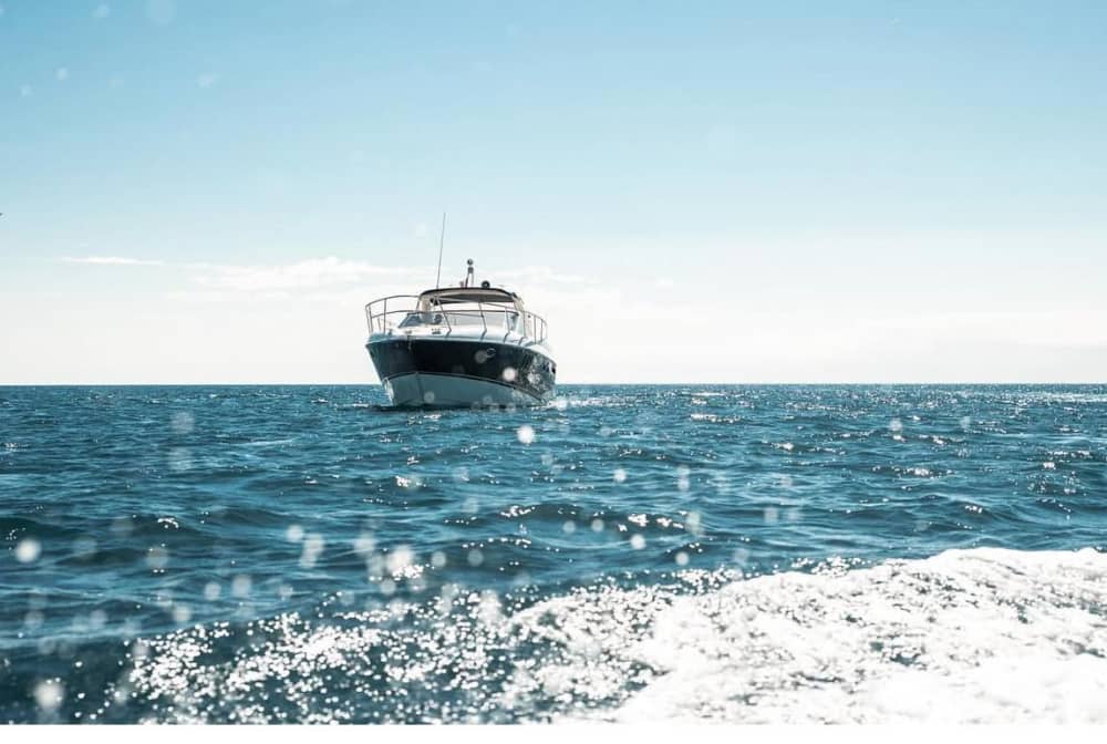 Follow the Voiles de Saint-Tropez from the sea