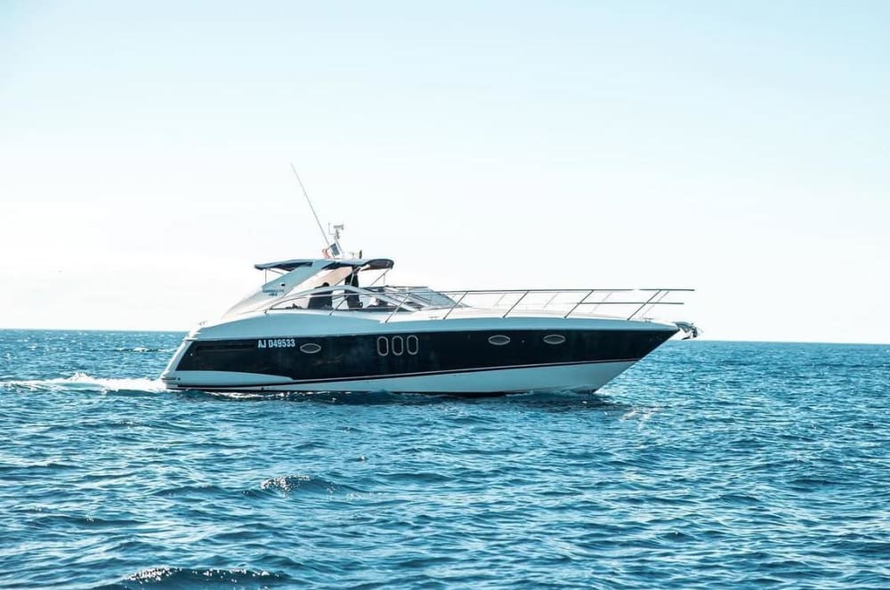 Follow the Voiles de Saint-Tropez from the sea