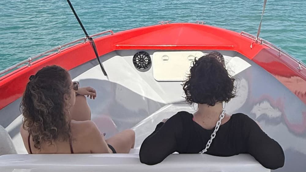 Vivez un coucher de soleil magique en mer, entre détente et émerveillement sur la mer des Caraïbes