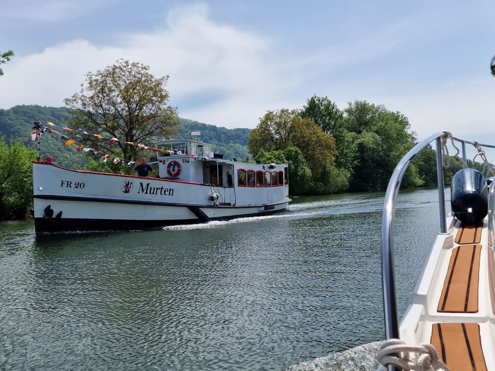 Celebrate an unforgettable birthday on the lake – from 2 a.m. to 8 a.m.