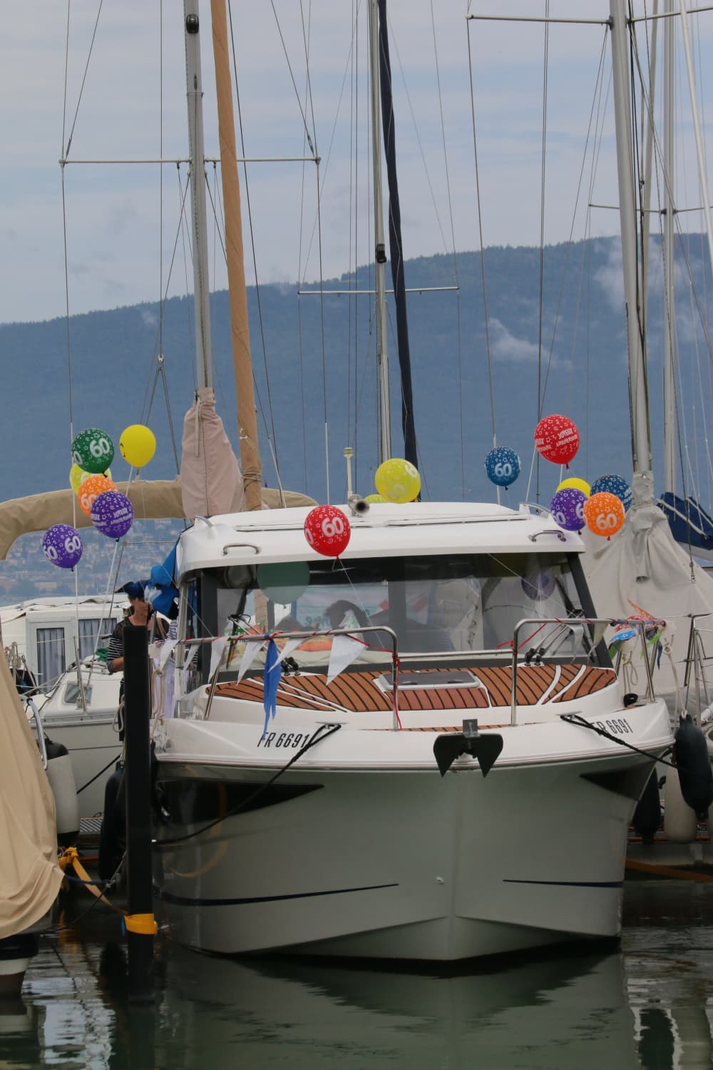 Celebrate an unforgettable birthday on the lake – from 2 a.m. to 8 a.m.