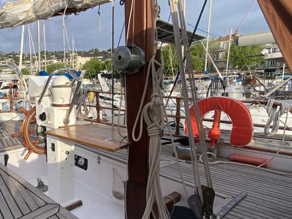 Dagsutflykt med segling – Lérinsöarna, Cap d’Antibes och Cannesbukten